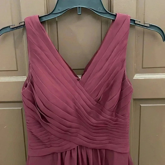 Bridemaids Dress - Picture 2 of 10